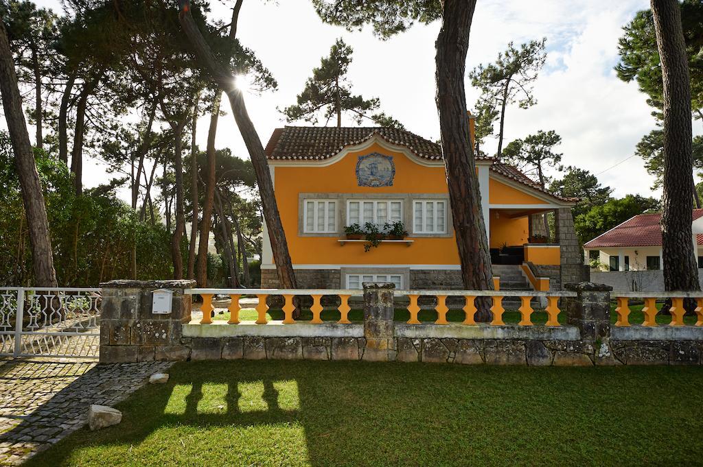 Villa Yellow House
