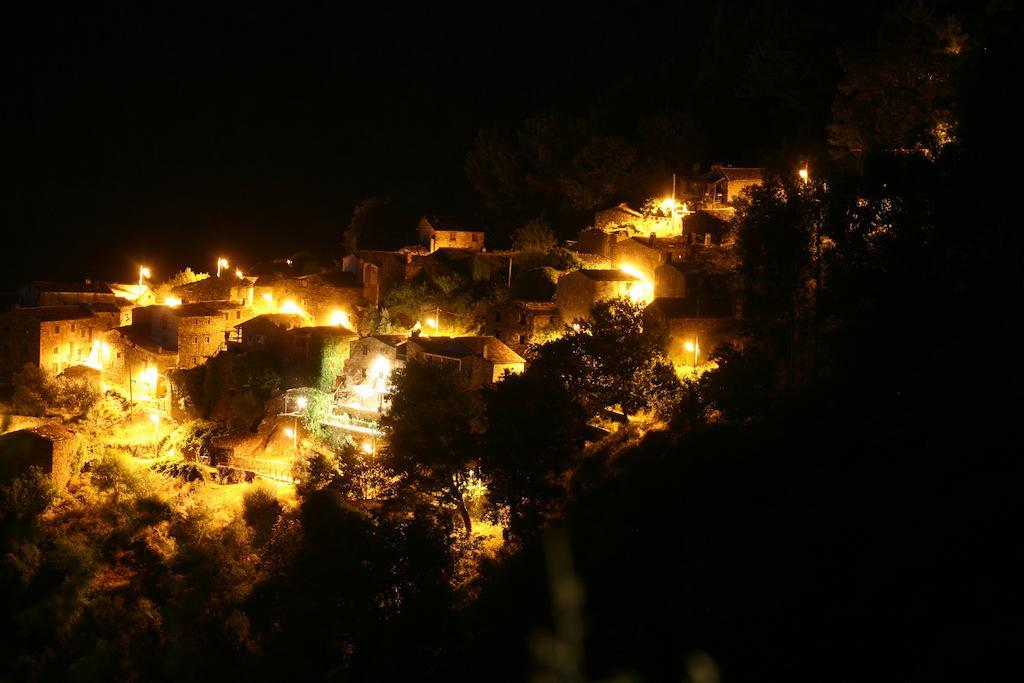 Holiday home Talasnal Montanhas De Lousa (Central Portugal)