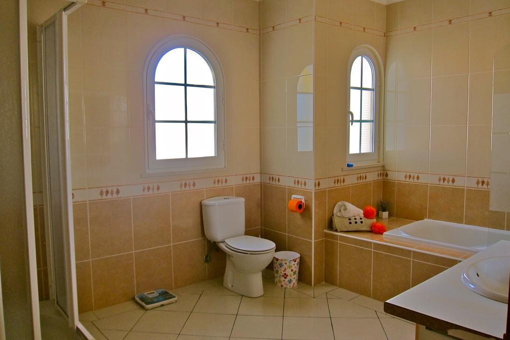 6 Bedroom Brady Private With Pool And Garden