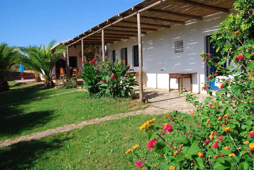 Country house Montes De Baixo *