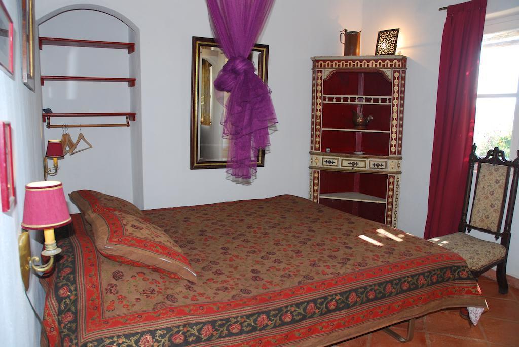 Country house Montes De Baixo *