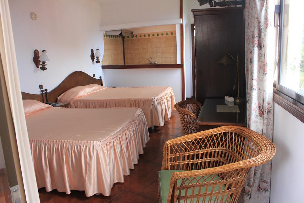 Bed & Breakfast Rural De Sanroque Santana (Madeira)