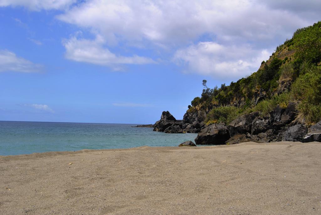 Islet View