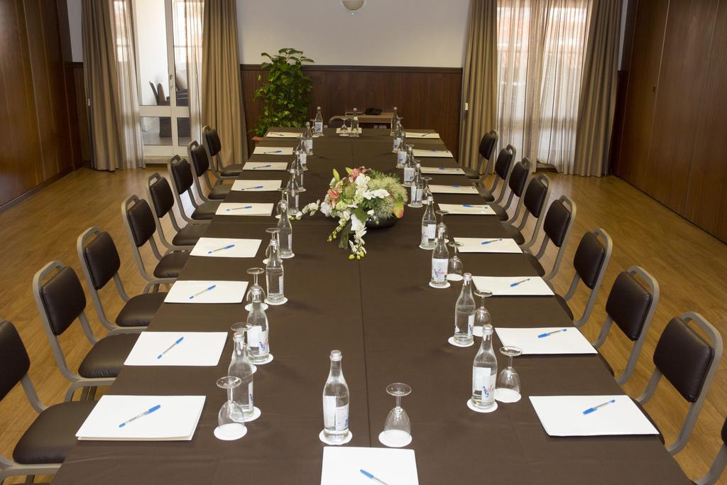 Hotel Rainha D. Amelia, Arts & Leisure 4*