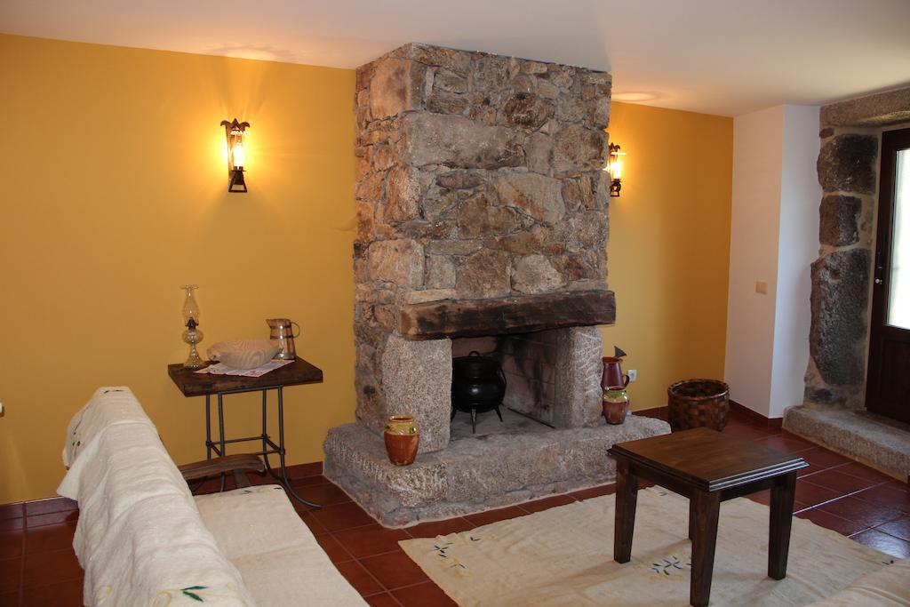 Casa Fonte Do Laboreiro Castro Laboreiro