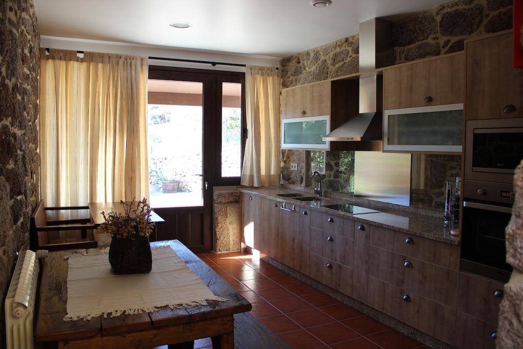 Casa Fonte Do Laboreiro Castro Laboreiro