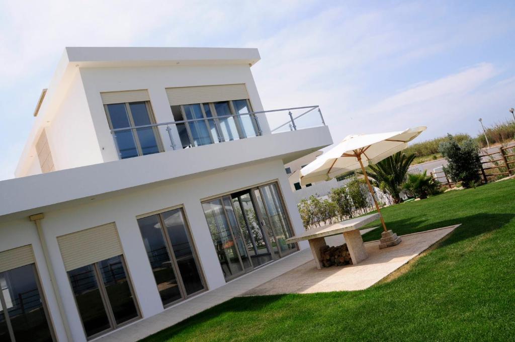 Guest house Silver Coast Vacation - Your Unique 3*