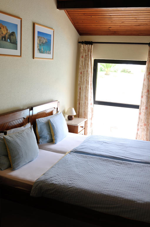 Guest house Residencia Agua De Madeiros