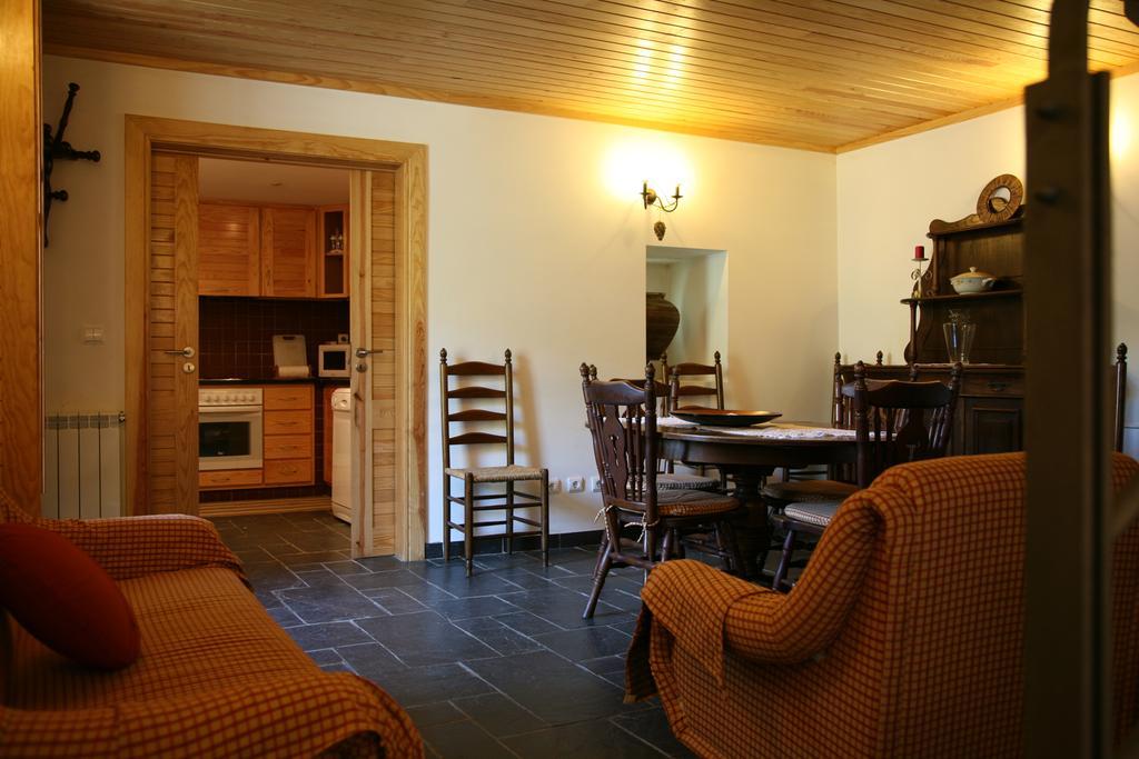 Casas Da Nascente Loriga