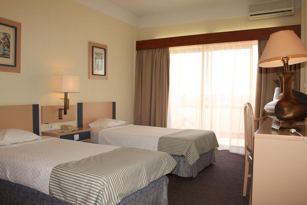 Hotel Mh 4*