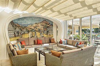 Four Seasons Country Club