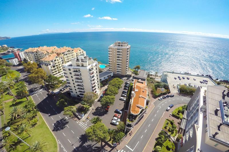 Aparthotel Duas Torres 4*