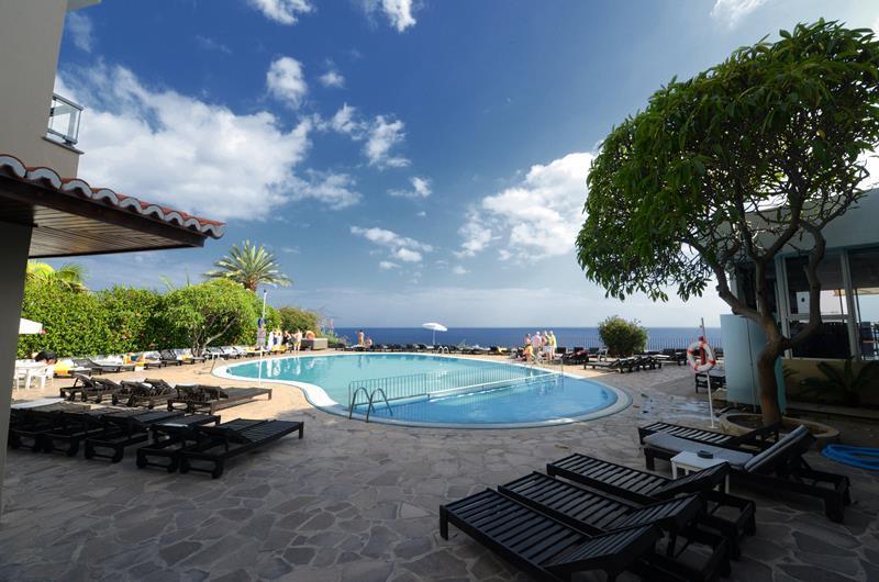 Apartahotel Duas Torres 4*