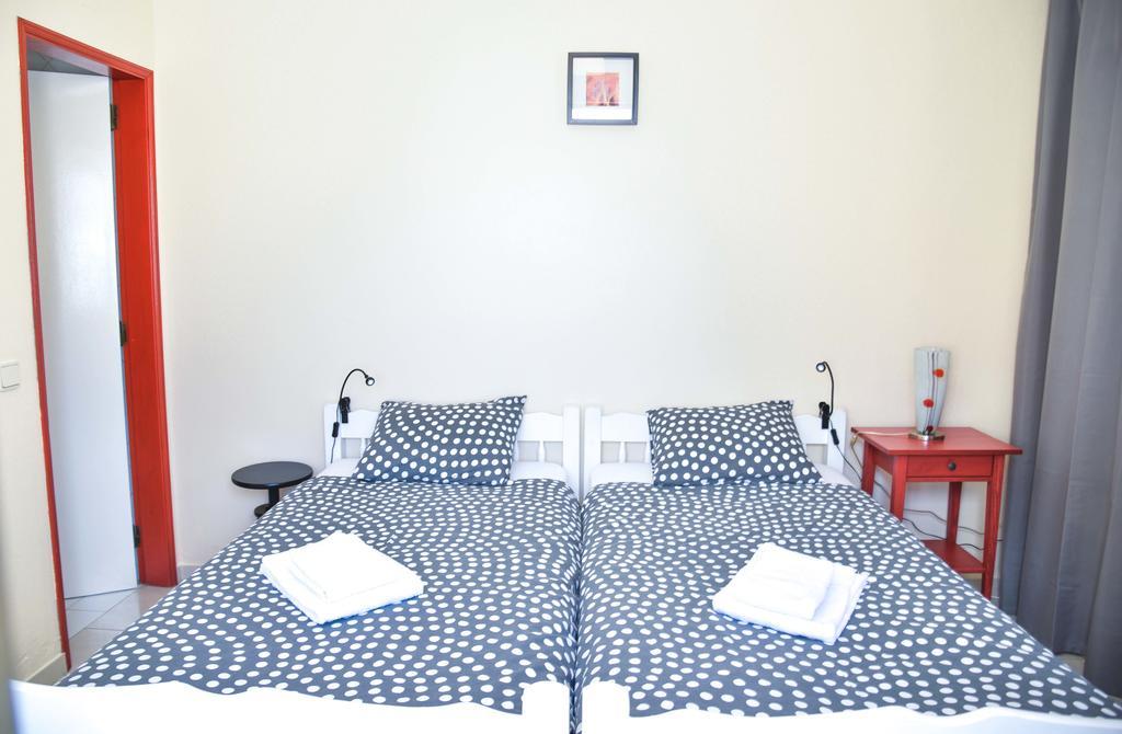 Bed & Breakfast Blue Door Lagos