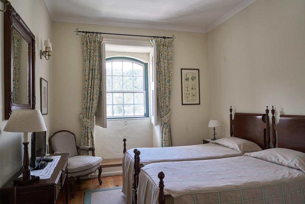 Guest house Casa De Fatauncos 4*