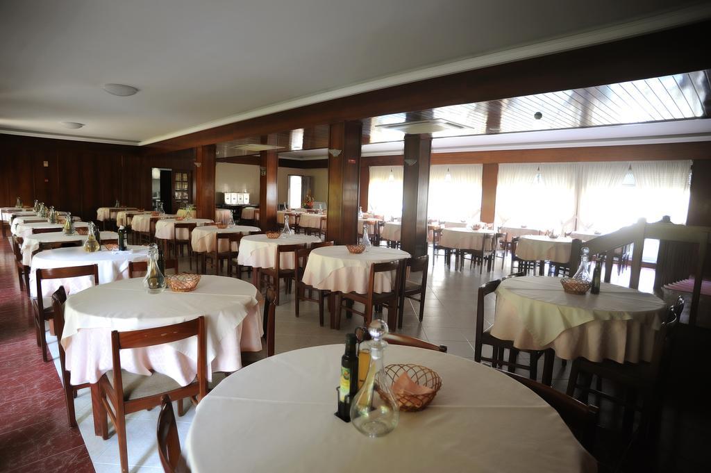 Hotel Colmeia Monte Real