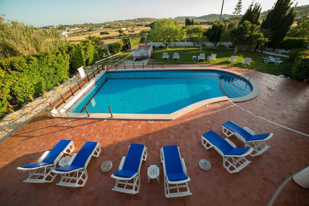 Guest house Casa Rosa Montes 3*