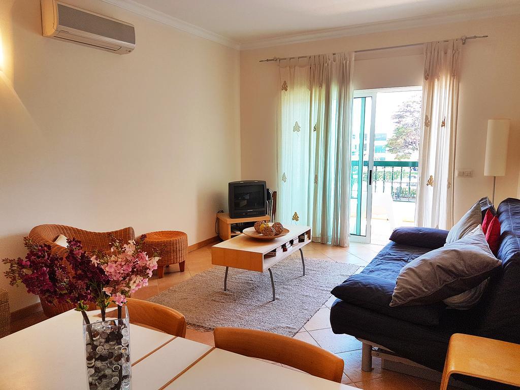 Apartment Mercurio - By Fhr