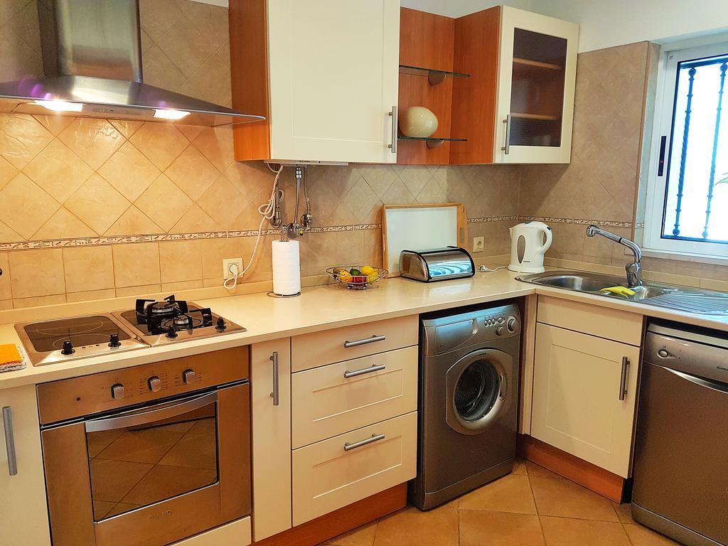Apartment Mercurio - By Fhr