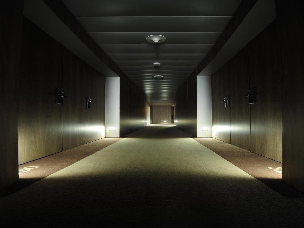 Hotel De Business &