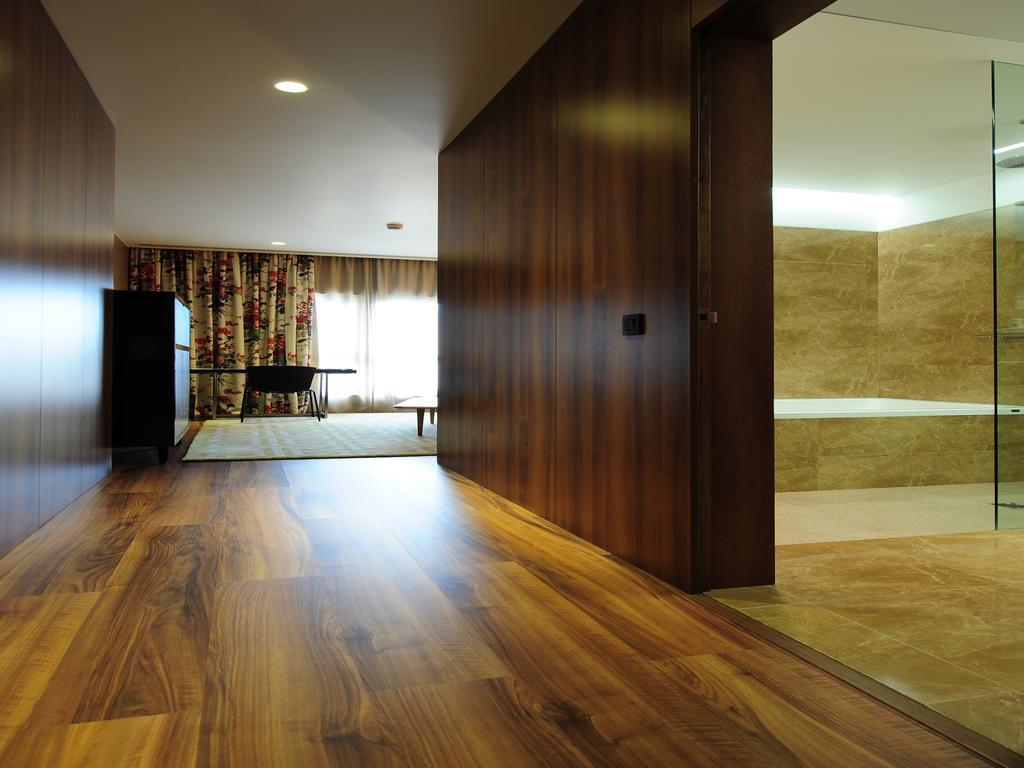 Hotel De Business &