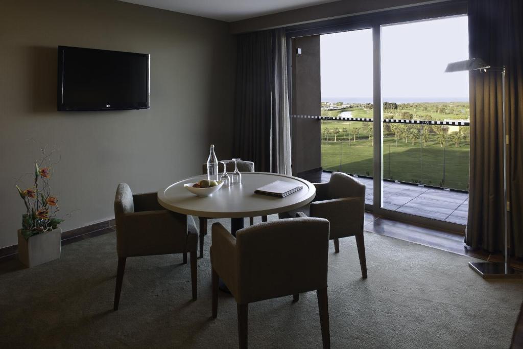 Hotel Algarve Marriott Salgados Golf & Conference Center 5*