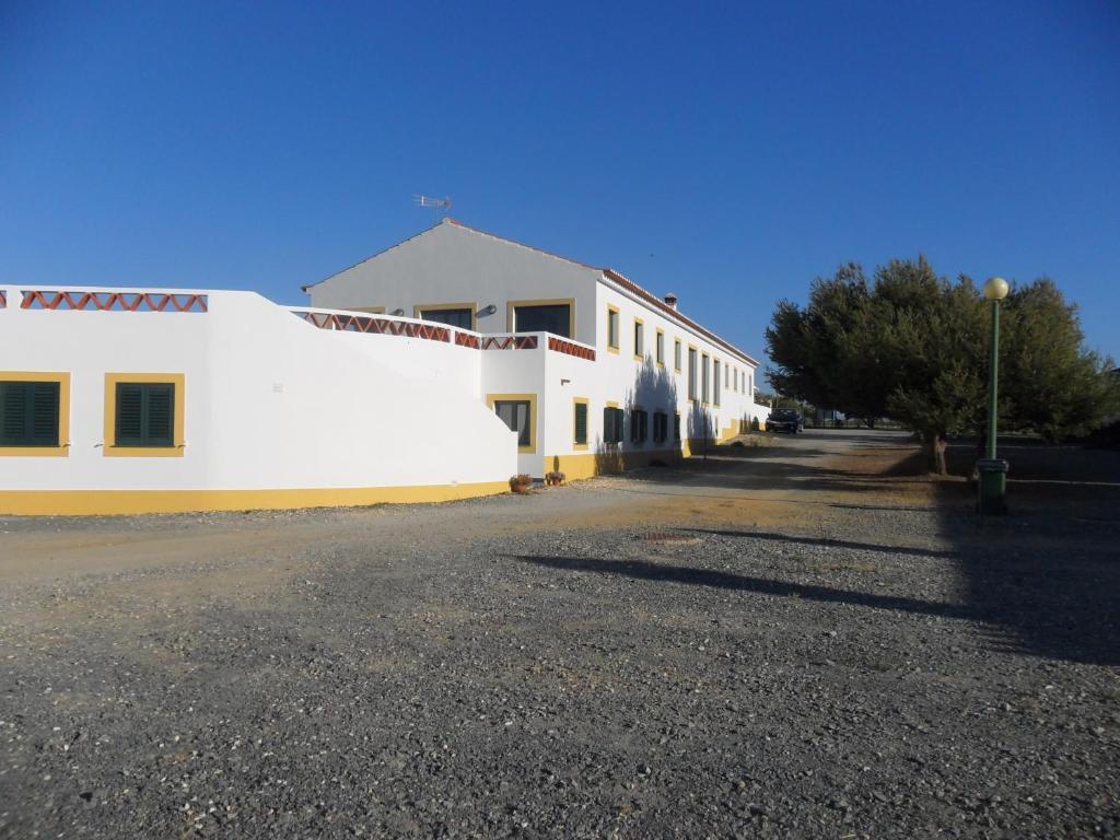 Campsite Monte Carvalhal Da Rocha 4*