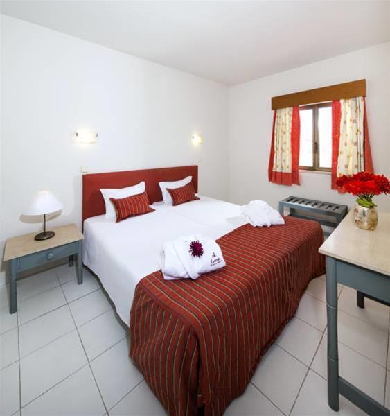 Aparthotel Cheerfulway Valmangude Jardim 3*
