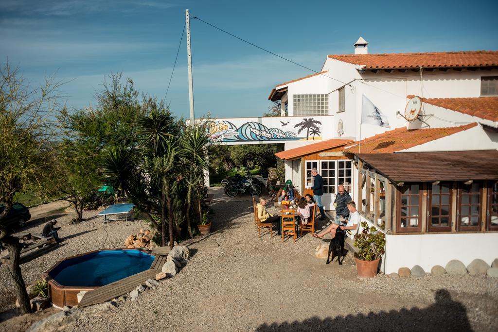 Hostal Da Silva Surfcamp *
