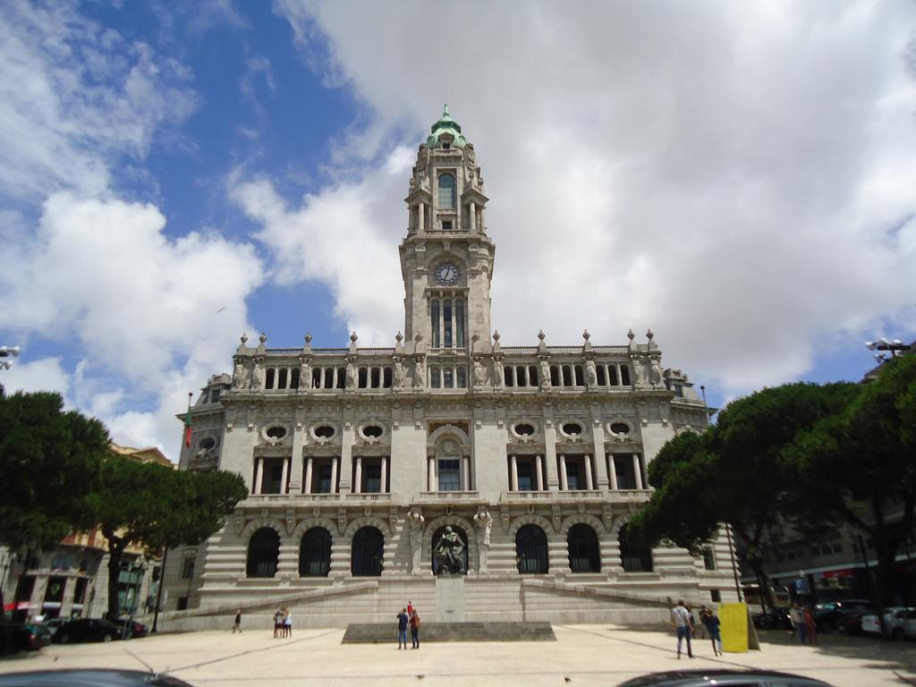 Dukes Corner Oporto