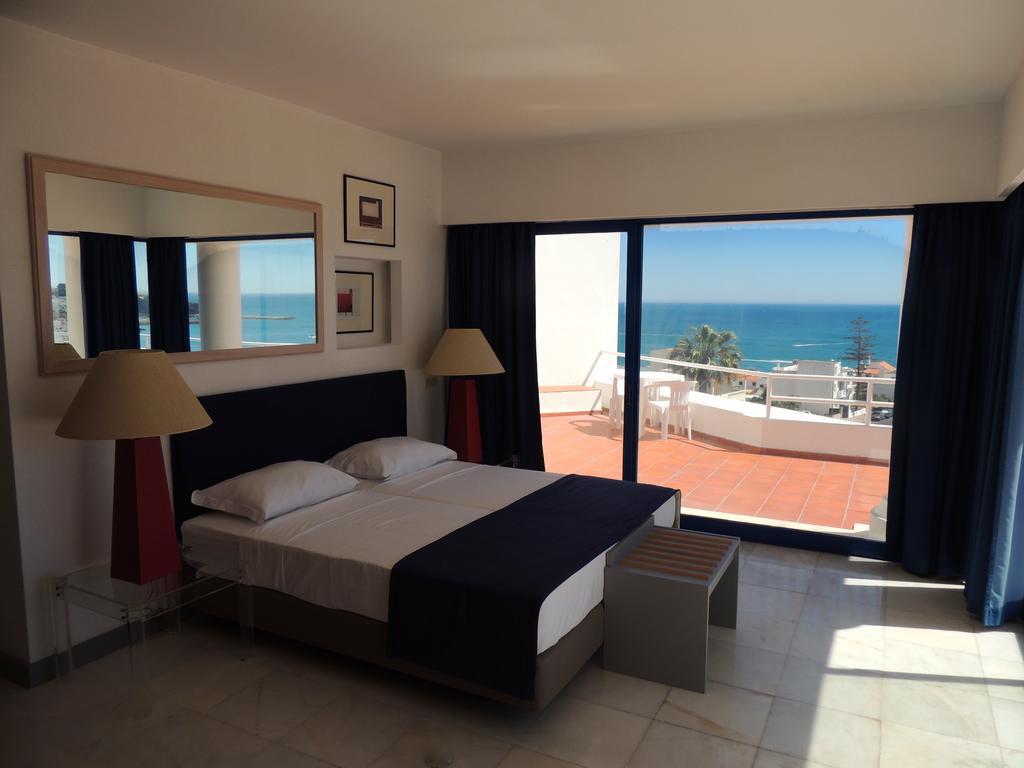 Aparthotel Almar
