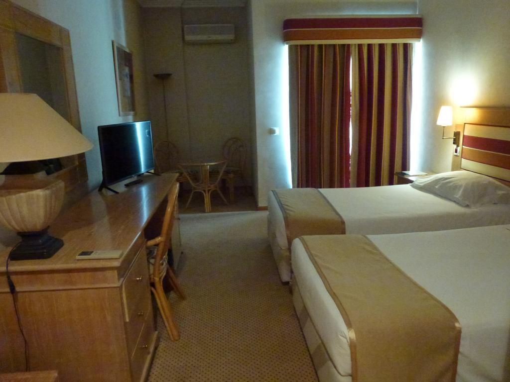 Hotel Riviera Carcavelos (Lisbon)