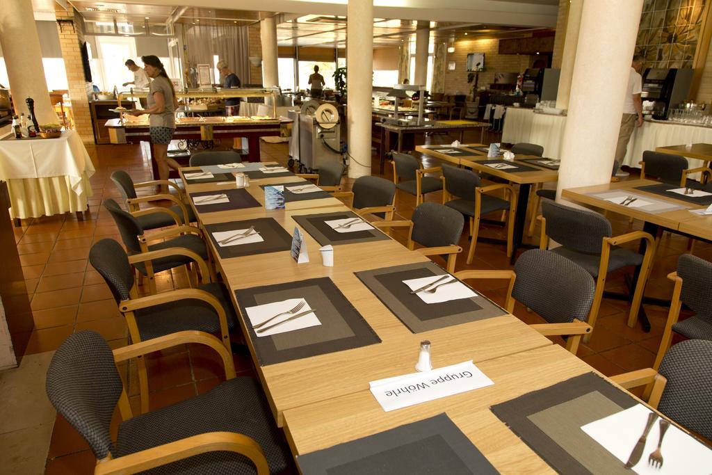 Hotel Baia Cristal & 4*