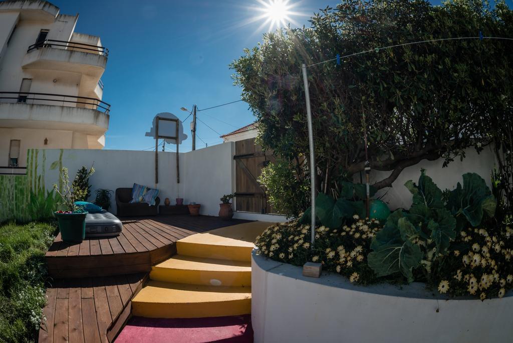 Native Surfhouse Praia da Lourinha