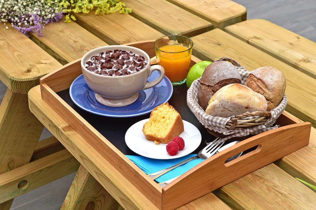 Bed and breakfast Mercearia D'alegria Boutique Peniche