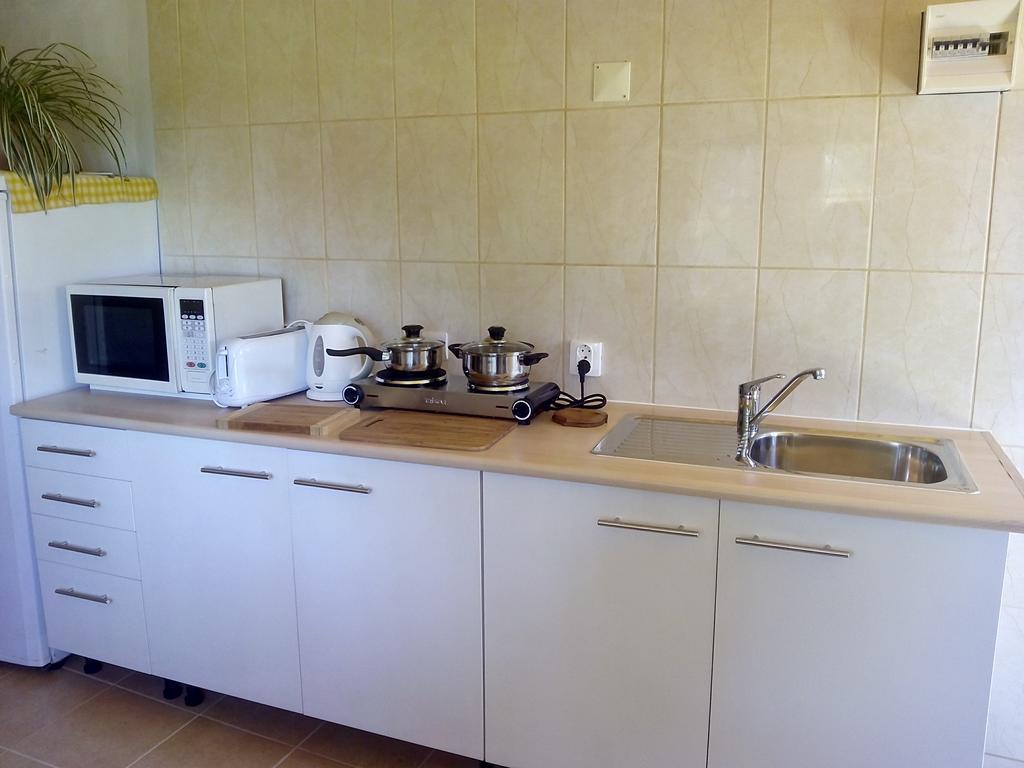 Guest house Vivenda Familia Pedro Vila do Bispo