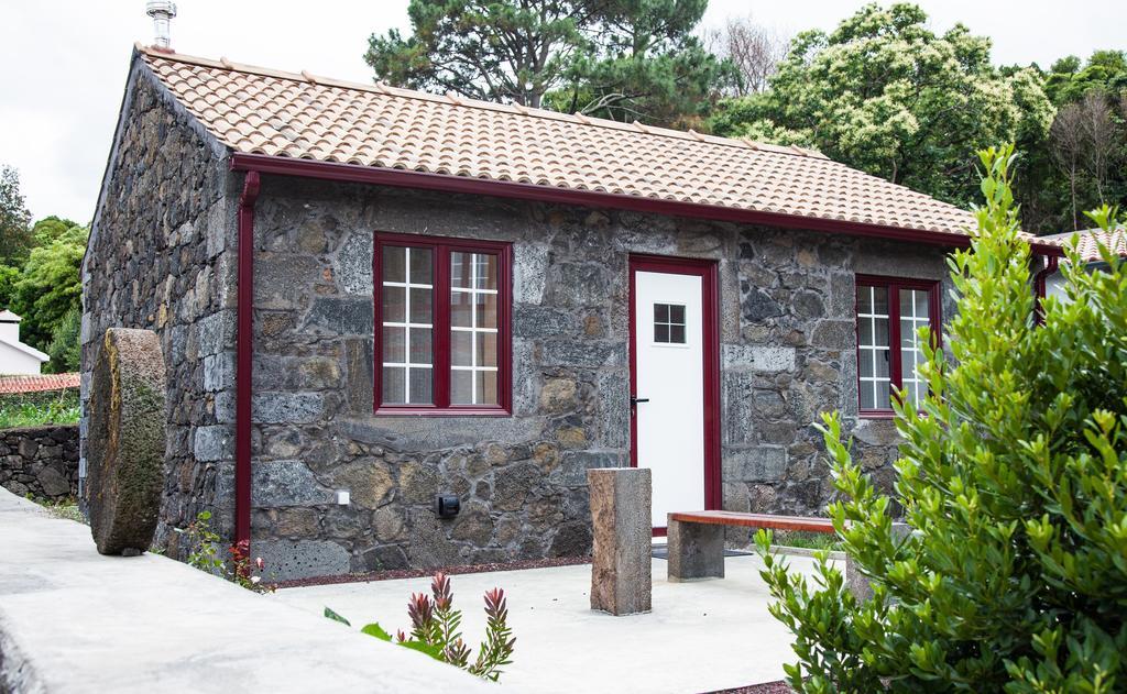 Aldeia Das Adegas