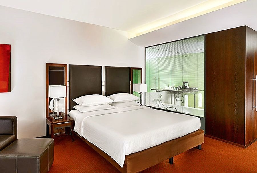 Sheraton & Oporto