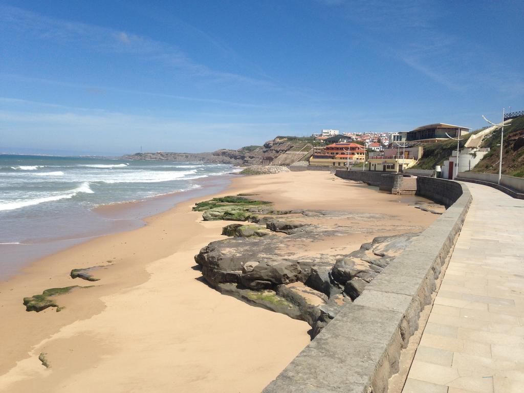 Native Surfhouse Praia da Lourinha