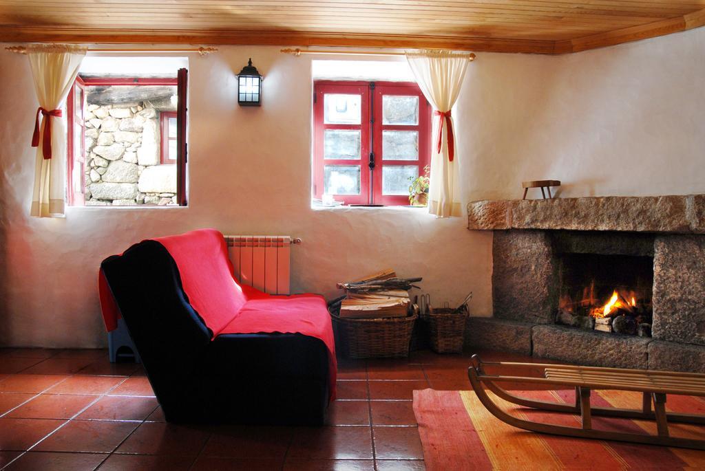 Country house Casas Da Ribeira *