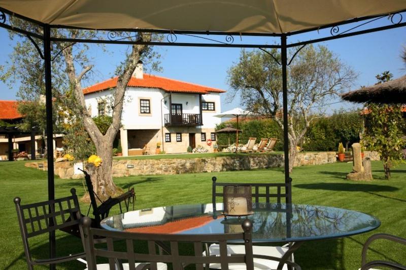 Casa Do Meio Do Povo - Turismo De Habitacao * Chaves