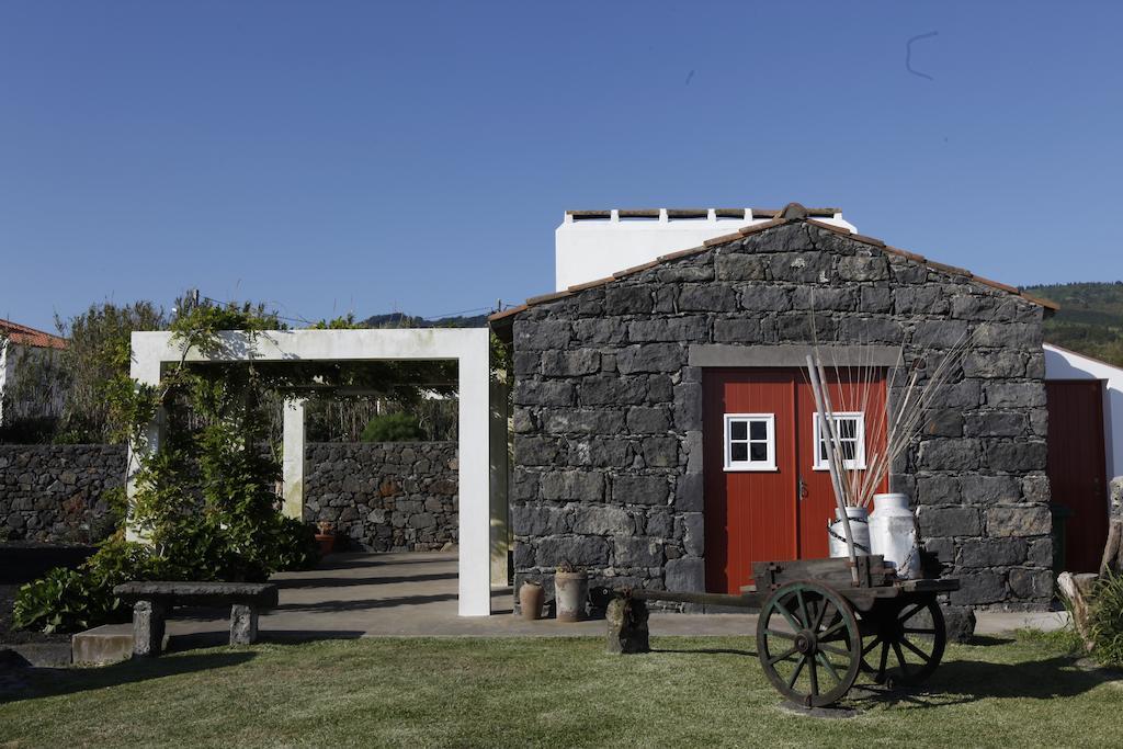 O Moinho Da Bibi Candelaria (Sao Miguel)