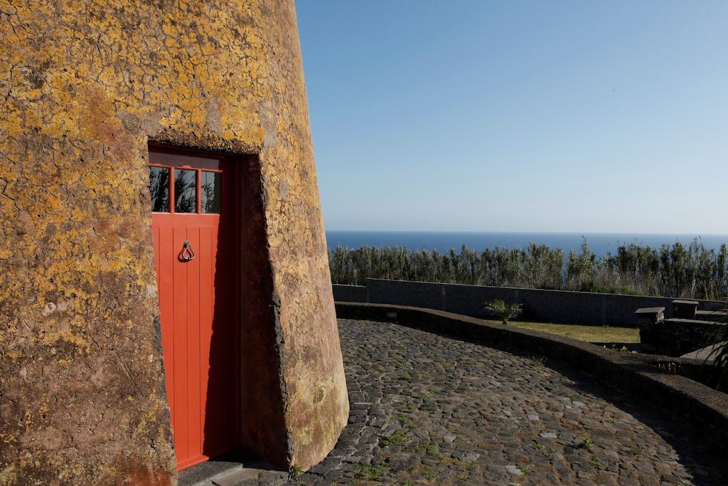 O Moinho Da Bibi Candelaria (Sao Miguel)