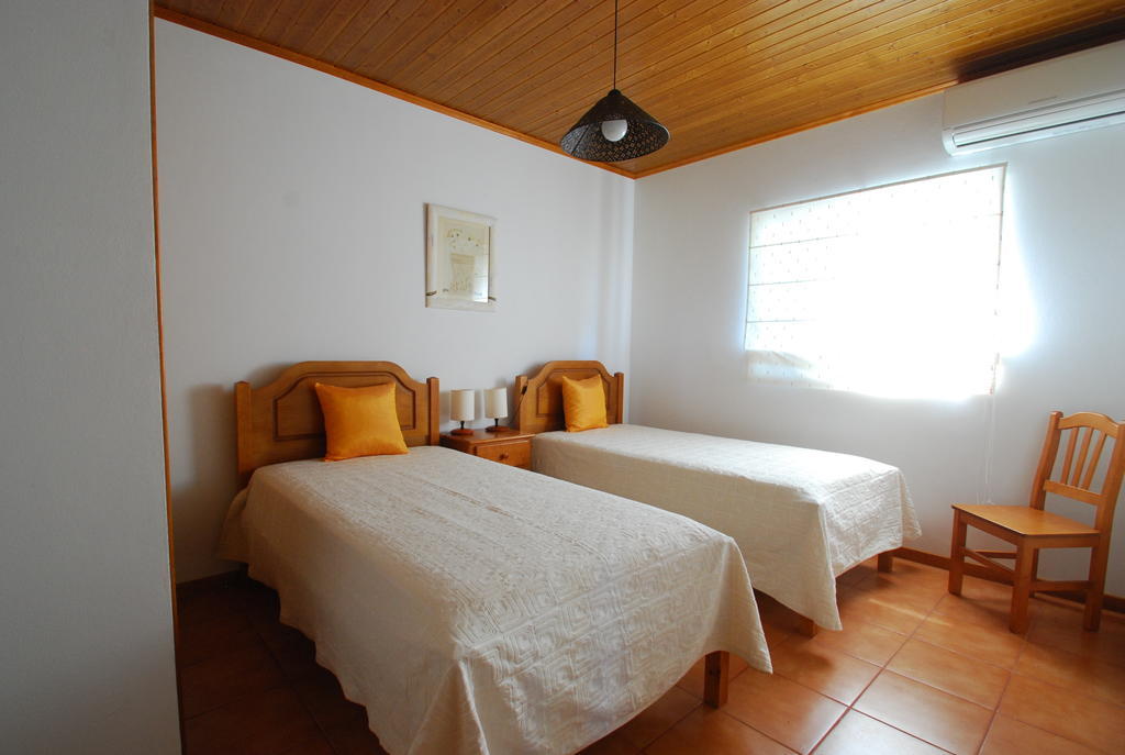 Casa de hóspedes Alojamentos Flores Island