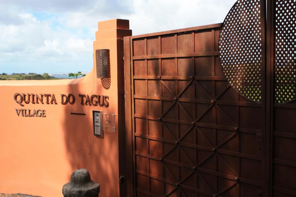 Hotel Quinta Tagus Costa da Caparica