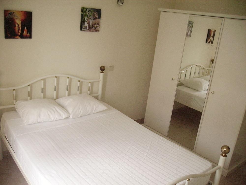 Hostel Sunny House *