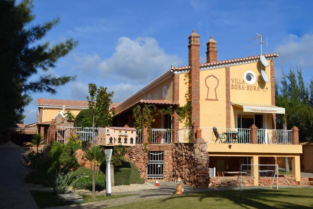 Bora-bora Country house *