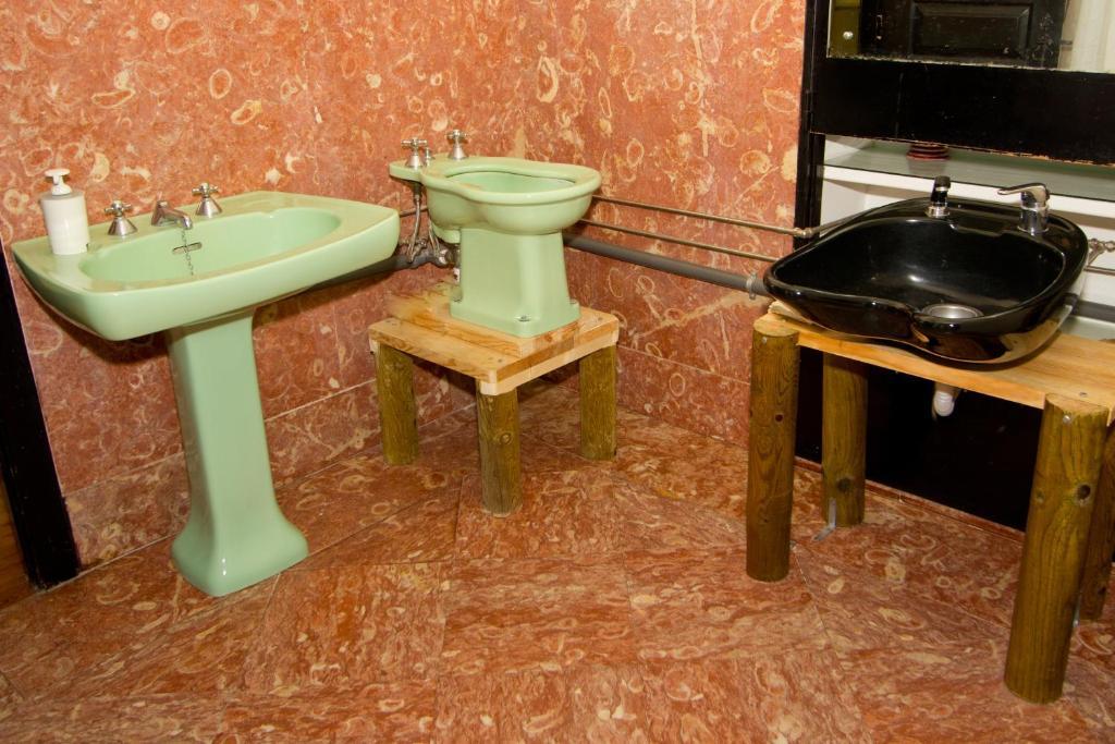 Hostel Almaa