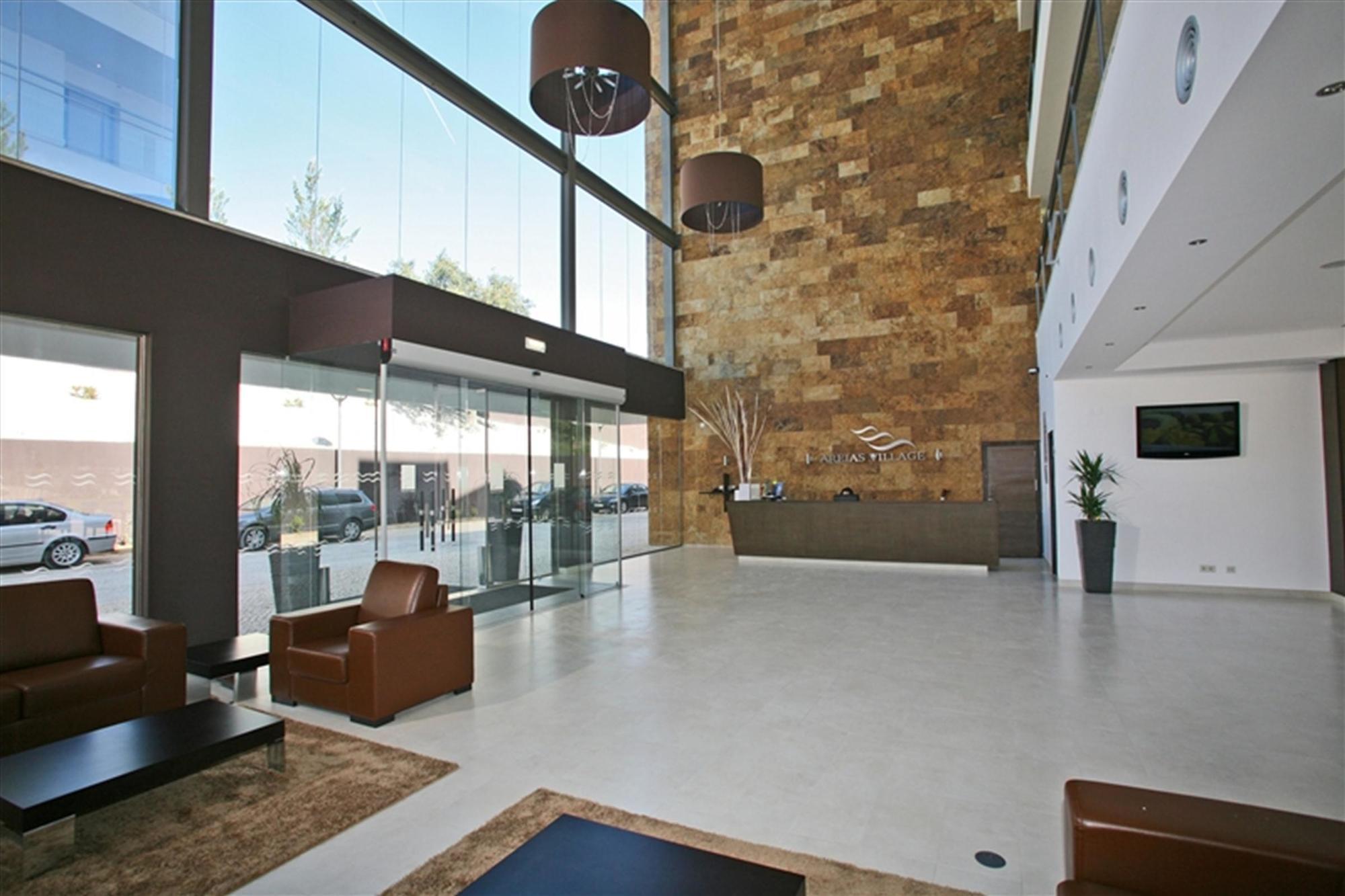 Areias Village Hotel 4*