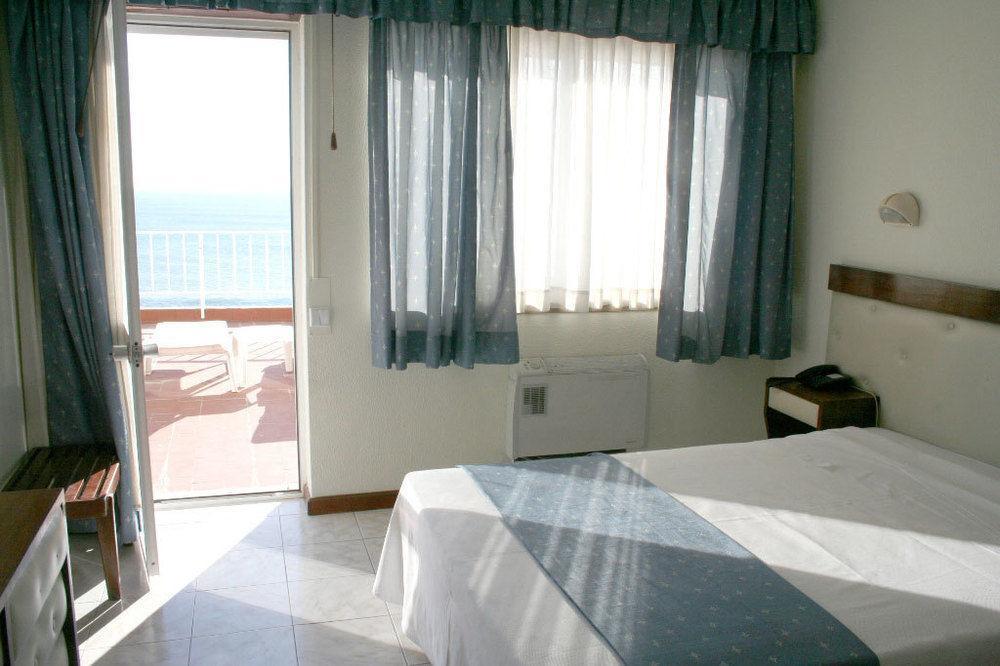 Teimoso Hotel 2*